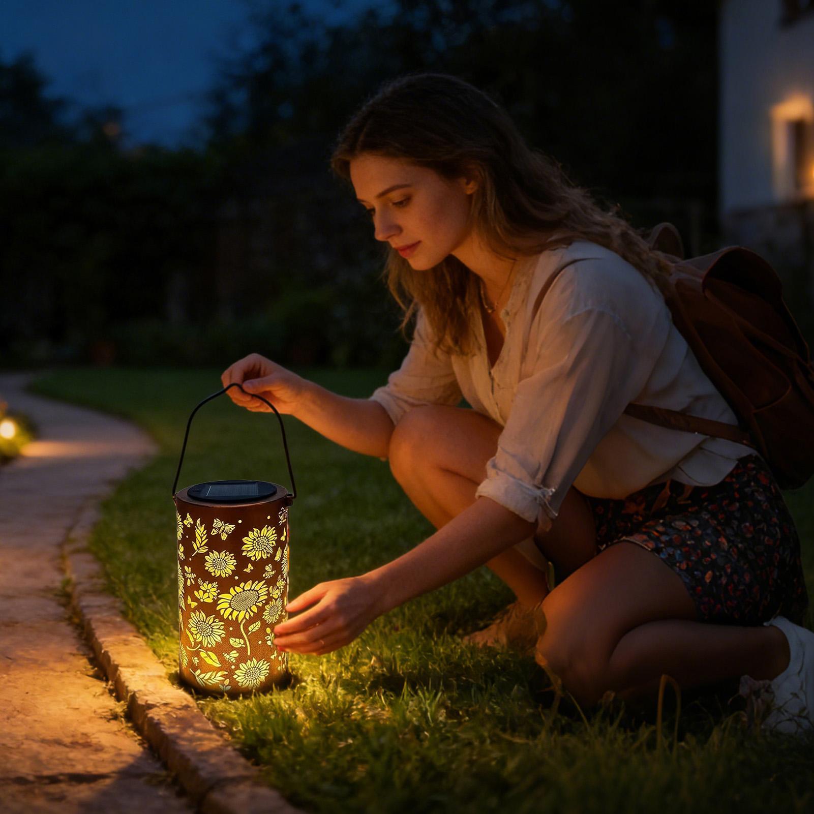 Outdoor Solar Lantern Metal Wa - огляд і ціна Outdoor Lighting Front Yard