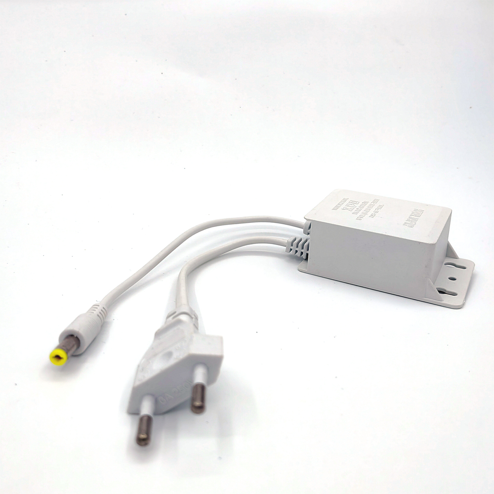 White AC 100-240V Input DC 12V - огляд і ціна Outdoor Lighting Socket