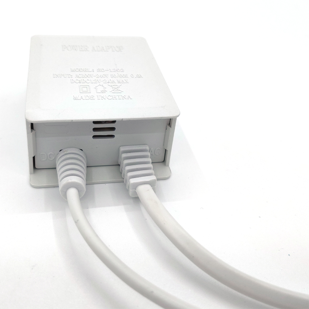White AC 100-240V Input DC 12V - огляд і ціна Outdoor Lighting Socket